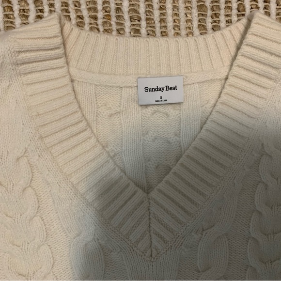 Aritzia Sunday Best Sweater🤍 - Picture 2 of 2